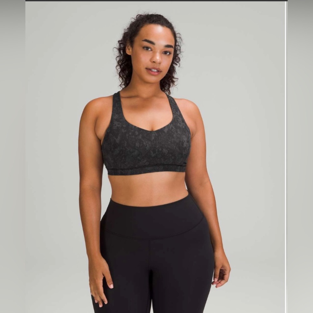 Lululemon free to be serene bra